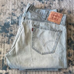 Levi's Classic Light Blue Straight Jeans